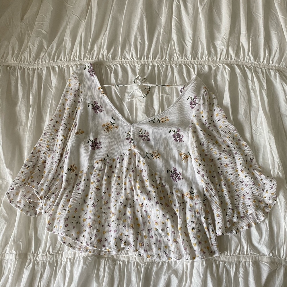 Hollister white flowery top